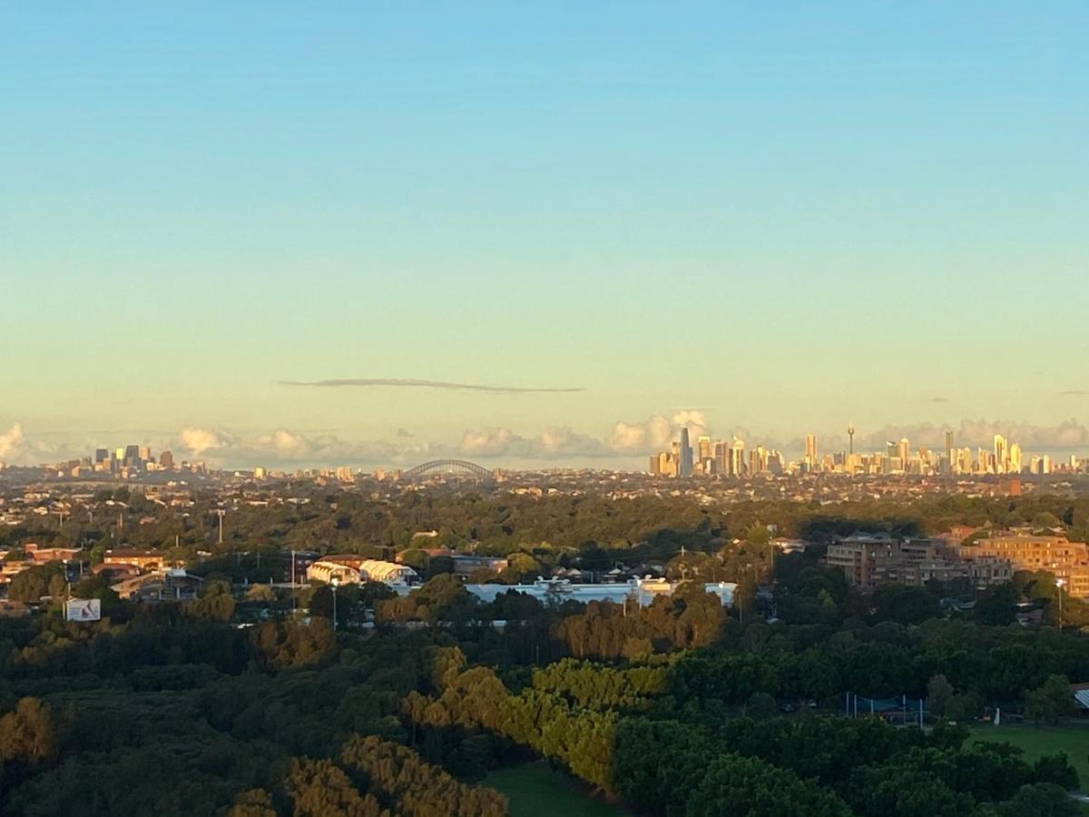 Parkside & City View In Sydney Olympic Park Kültér fotó